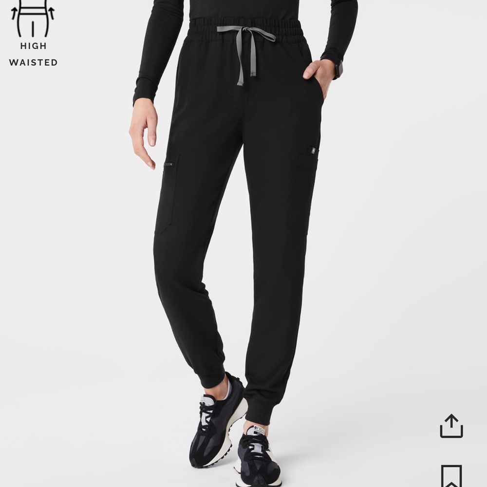 FIGS Black Uman Relaxed Joggers